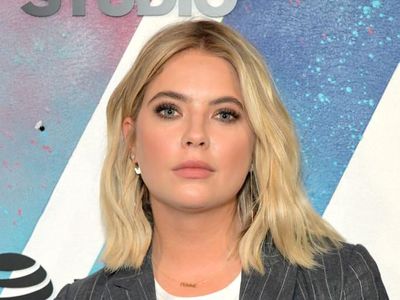 Fakta Ashley Benson, Artis Cantik yang Dipacari Cara Delevingne