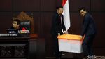 Penampakan Box Kontainer di Sidang Lanjutan Sengketa Pilpres 2019