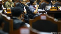 Pencatatan data pada situng KPU ditegaskan tim hukum bukan merupakan sumber data rekapitulasi berjenjang yang menjadi dasar penghitungan perolehan suara pada tingkat nasional.