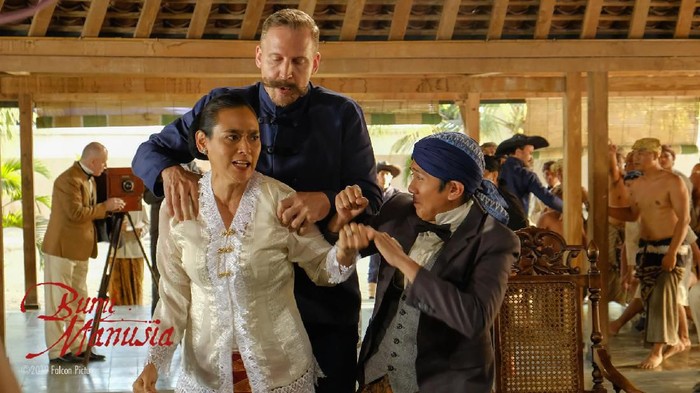 Bumi Manusia Bumi Manusia