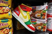 Keren! Ilustrator Asal Cirebon Bikin Desain Sneakers Air Jordan 1 X Indomie