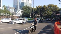 Sementara itu, arus lalu lintas di kawasan Patung Kuda Arjuna Wiwaha, Monas, Jakarta Pusat, terpantau ramai lancar. Foto: Farih Maulana Sidik/detikcom
