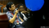 Sidang lanjutan gugatan Pilpres 2019 kembali digelar di gedung Mahkamah Konstitusi (MK). Kali ini tim hukum Prabowo-Sandiaga Uno menghadirkan penasihat IT Waketum Gerindra Fadli Zon sebagai saksi.