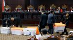 Penampakan Box Kontainer di Sidang Lanjutan Sengketa Pilpres 2019