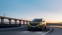 Dari bagian luar, bagian depannya mobil memang memiliki tampilan cukup oke. grillenya khas Renault, bertingkat 3 dengan logo Renault di tengah. Foto: Dok. Renault