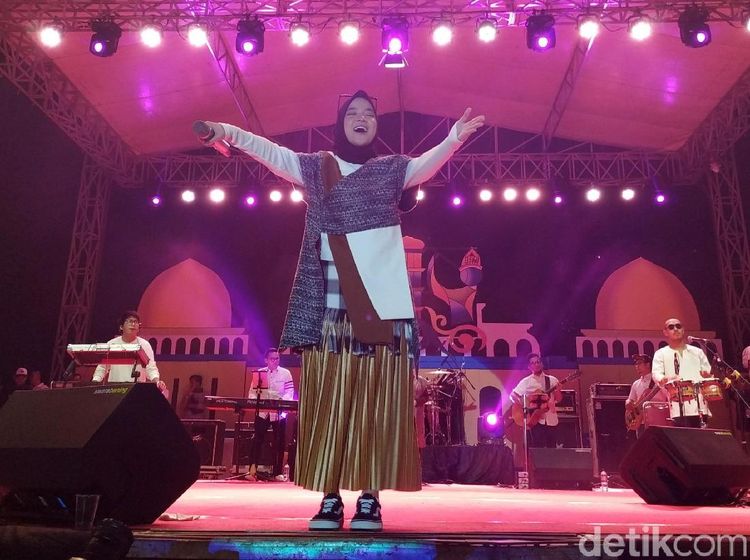 Konser Syariah Sabyan Gambus, Penonton Pria dan Wanita Dipisah
