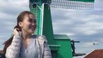 Foto: Senyum Manis Ayu Tingting Liburan di Eropa