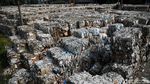Begini Penampakan Sampah Impor yang Menggunung di Mojokerto