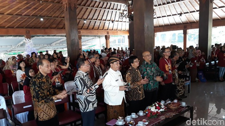 Ratusan Orang Keturunan Jawa dari 8 Negara Kumpul di Solo, Ada Apa? Ratusan Orang Keturunan Jawa dari 8 Negara Kumpul di Solo, Ada Apa?