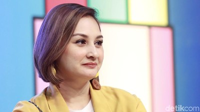 Dear Kesha! Ini Pesan dari Mona Ratuliu