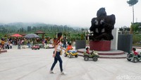 Destinasi ini masih dalam tahap pengembangan. Rencananya, akan banyak spot selfie seperti patung Rama dan Sinta supaya menarik wisatawan milenial. (Uje Hartono/detikcom)