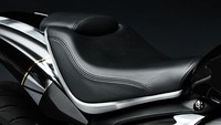 Selain mesin yang besar, fitur-fitur terbaik juga coba diberikan, sebut saja sistem digital yang terselip pada dirinya. Selain itu bahan material alumunium juga ada di motor ini. Foto: Pool (motorcyclenews)