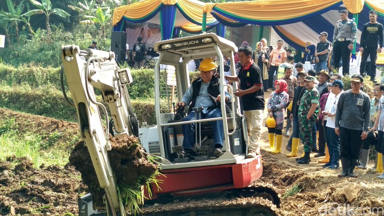 Wetland Park Cisurupan Bandung Ditargetkan Selesai Agustus Wetland Park Cisurupan Bandung Ditargetkan Selesai Agustus