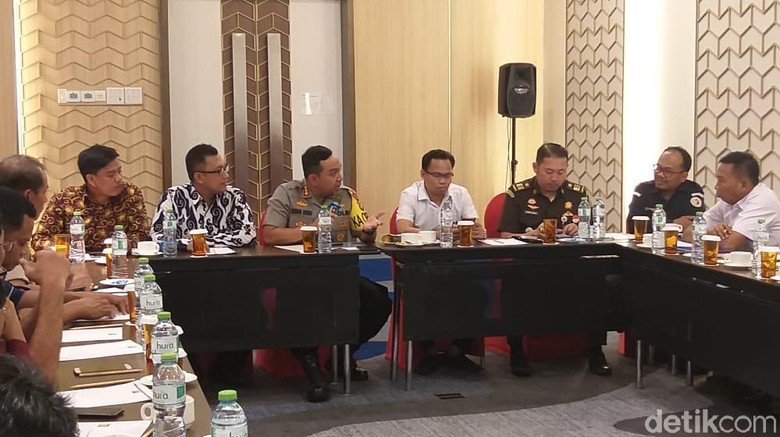 Gakkumdu Tetapkan 10 Petugas PPK Cilincing-Koja Jadi Tersangka Pidana Pemilu Gakkumdu Tetapkan 10 Petugas PPK Cilincing-Koja Jadi Tersangka Pidana Pemilu