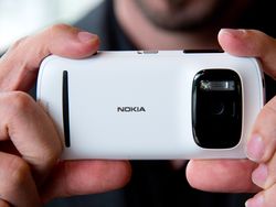 Ponsel Nokia Pelopor Kamera Monster, Bisa Tebak?
