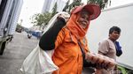 Semringah, Warga Berburu Sembako Murah di Pademangan