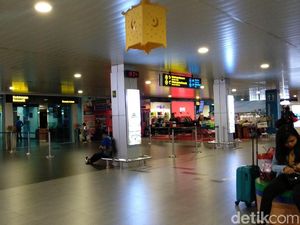 Ada Insiden, Penumpang Bandara Bandung Belum Dapat Kepastian Jadwal