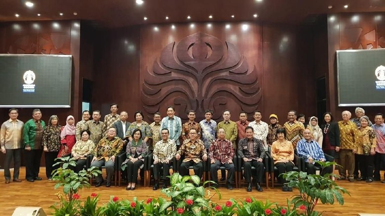 Saleh Husin Minta Anggota P3CR Kerja Keras Jaring Rektor Potensial Bagi UI Saleh Husin Minta Anggota P3CR Kerja Keras Jaring Rektor Potensial Bagi UI