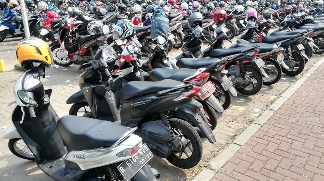 Lahan Parkir Cetak Puluhan Juta Rupiah hingga Buka Lapangan Kerja