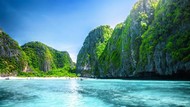 Maya Bay Kembali Cantik, tapi Wisatawan Dilarang Berenang