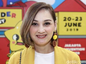 Mona Ratuliu Hamil Anak Keempat Berawal dari Bercanda