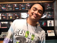 Momen Dipha Barus Bertemu Primal Scream, Idolanya dalam Bermusik