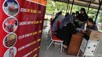 Semringah, Warga Berburu Sembako Murah di Pademangan