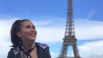 Foto: Senyum Manis Ayu Tingting Liburan di Eropa
