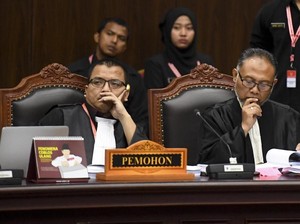Tim Hukum akan Komunikasi Sikap Terkait Putusan MK ke Prabowo