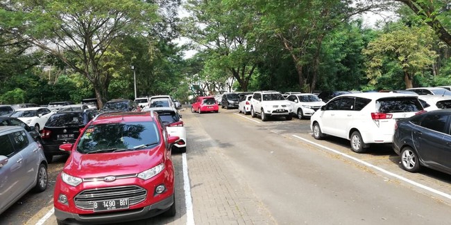 Parkir Kampus yang Dinilai Terlalu Mahal untuk Mahasiswa