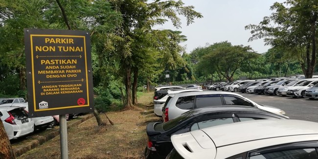 Parkir Kampus yang Dinilai Terlalu Mahal untuk Mahasiswa