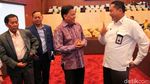 Senyum Cerah Buwas Saat Rapat Bareng DPR
