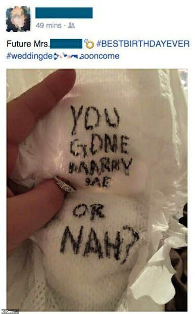 Pria ini melamar ibu dari anaknya dengan menulis pesan di popok sang anak. Kreatif atau gagal romantis? Foto: ist