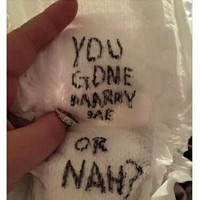 Pria ini melamar ibu dari anaknya dengan menulis pesan di popok sang anak. Kreatif atau gagal romantis? Foto: ist