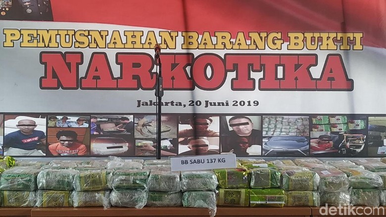 Bareskrim Polri Musnahkan 137 Kg Sabu Hasil Operasi Poseidon Bareskrim Polri Musnahkan 137 Kg Sabu Hasil Operasi Poseidon