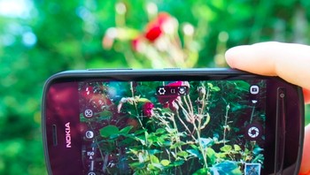 Meski sensornya 41 MP, namun resolusi maksimal yang bisa dihasilkan adalah 38 MP. Dengan teknologi yang diusung, foto yang dicrop kualitasnya tak akan hilang dan performanya tetap bagus di kondisi low light. Foto: All About Symbian