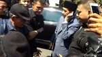 Begini Reaksi Warga Saat Bertemu Jokowi di Surabaya