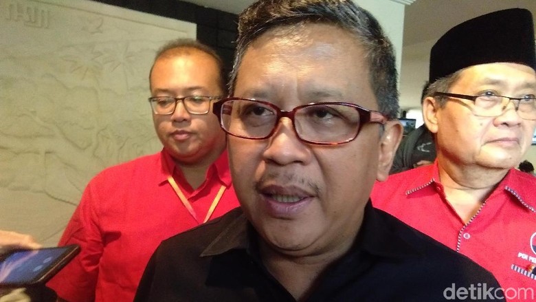 Gerindra Incar Ketua MPR, Hasto Bicara Kursi PDIP-Golkar di Parlemen Gerindra Incar Ketua MPR, Hasto Bicara Kursi PDIP-Golkar di Parlemen