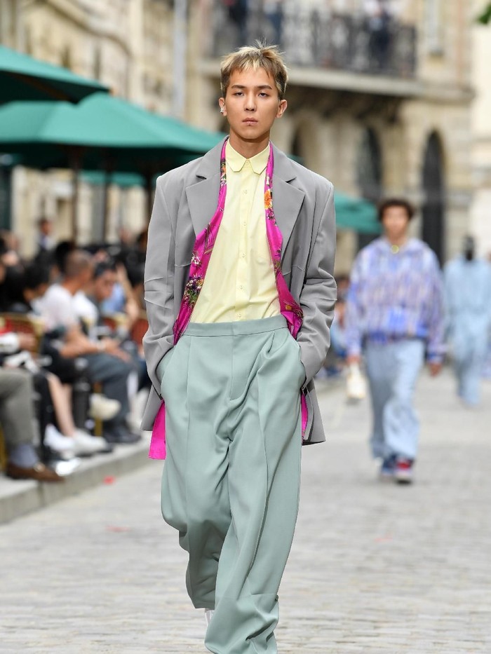 PARIS, FRANCE - JUNE 20: A model walks the runway during the Louis Vuitton Menswear Spring Summer 2020 show as part of Paris Fashion Week on June 20, 2019 in Paris, France. (Photo by Pascal Le Segretain/Getty Images)