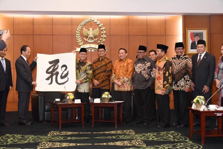 Bertemu Delegasi China, MPR Sampaikan Permintaan Bebas Visa Bertemu Delegasi China, MPR Sampaikan Permintaan Bebas Visa