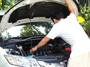Mau Touring Libur Akhir Tahun? Jangan Lupa Servis Mobil