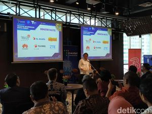 Soal Daftar Medsos Pakai Nomor HP, Menkominfo Surati Zuckerberg