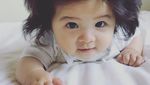 Gemasnya! Gaya Makan Baby Chanco, Bayi yang Viral karena Rambut Super Tebal
