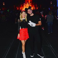 Walaupun lamarannya ternyata settingan, namun Gabriel dan Marissa benar-benar sepasang kekasih. Mereka kerap mengunggah foto romantis di akun masing-masing dan telah bersama sejak 2014. Foto: Instagram/ Marissa Casey Fuchs