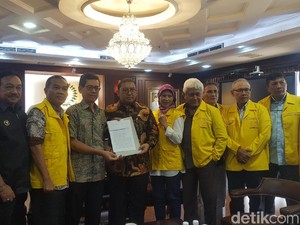 Temui Fadli Zon, IKB UI-GNKR Minta DPR Bentuk Pansus 22 Mei