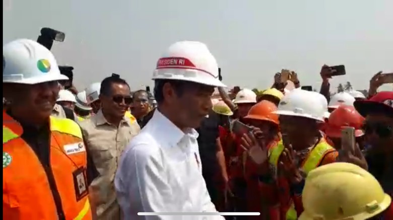 Tambah Terminal, Jokowi Targetkan Bandara Soetta Tampung 110 Juta Penumpang Tambah Terminal, Jokowi Targetkan Bandara Soetta Tampung 110 Juta Penumpang