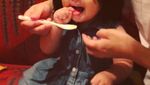 Gemasnya! Gaya Makan Baby Chanco, Bayi yang Viral karena Rambut Super Tebal