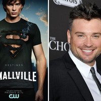 Di tahun 2000an, aktor Tom Welling dikenal melalui serial Smallville yang bercerita mengenai intrepretasi Clark Kent atau Superman ketika muda. Selain sebagai aktor, Tom juga berperan sebagai sutradara dan produser eksekutif di musim-musim terakhirnya. Foto: Istimewa/Getty Images