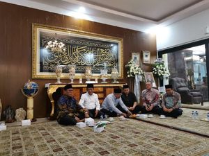 OSO Hingga CT Melayat ke Rumah Ketua MA Hatta Ali