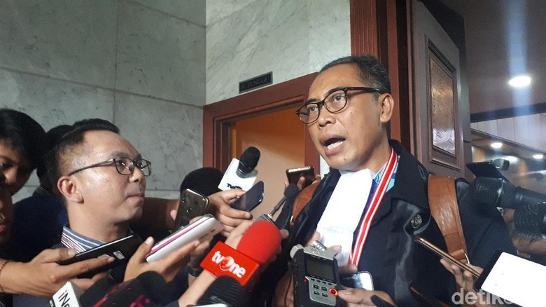 Tim Hukum Prabowo: Bila MK Sahkan Kecurangan, Produk KPU Invalid Tim Hukum Prabowo: Bila MK Sahkan Kecurangan, Produk KPU Invalid